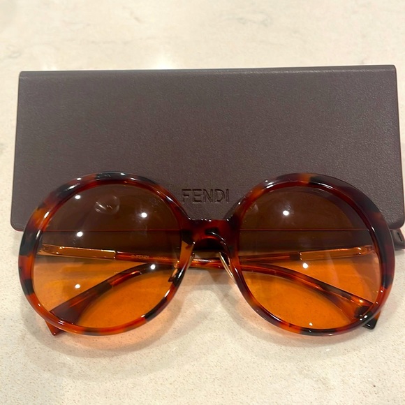 Fendi Accessories - FENDI Havana Red Tortoise Sunglasses